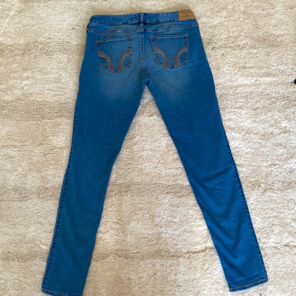 Hollister super skinny jeans, size 9R - Picture 2 of 7